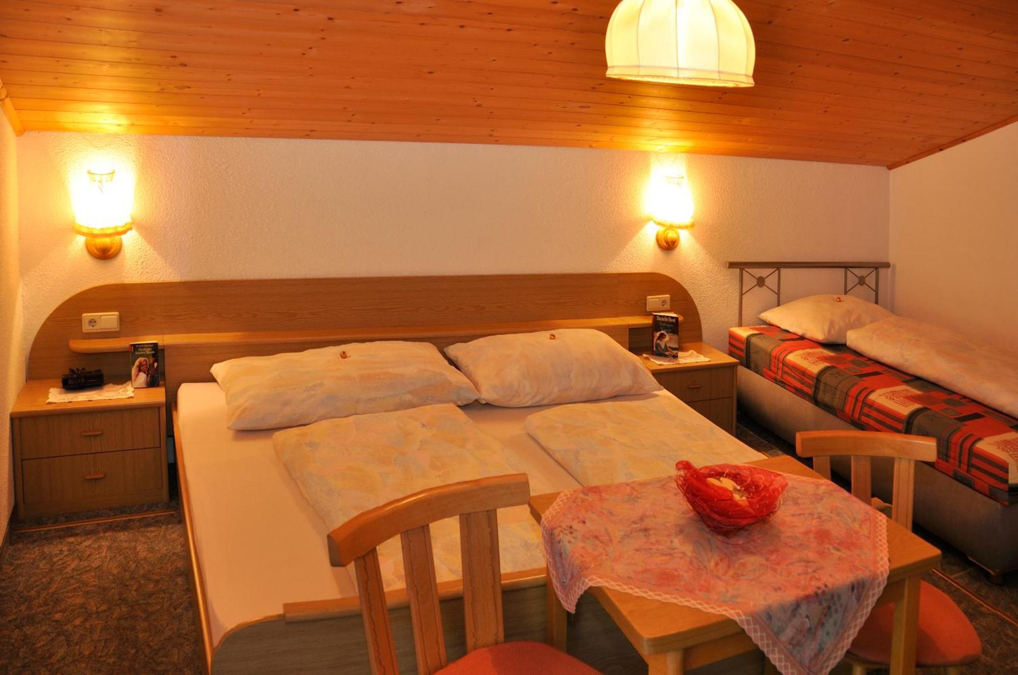 Hotel Haus Alpenruh St. Leonhard im Pitztal Exterior foto